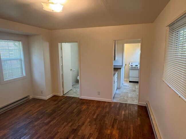 Photo - Studio in Eugene