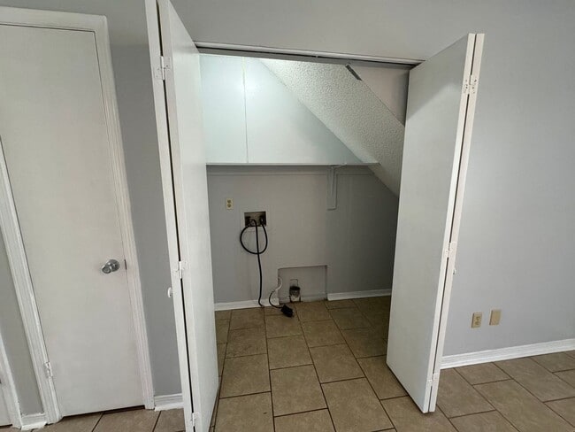 Photo - 2810 Villa Woods Cir