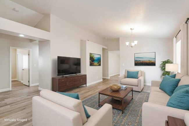 Photo - 7680 Beverly Hills Dr