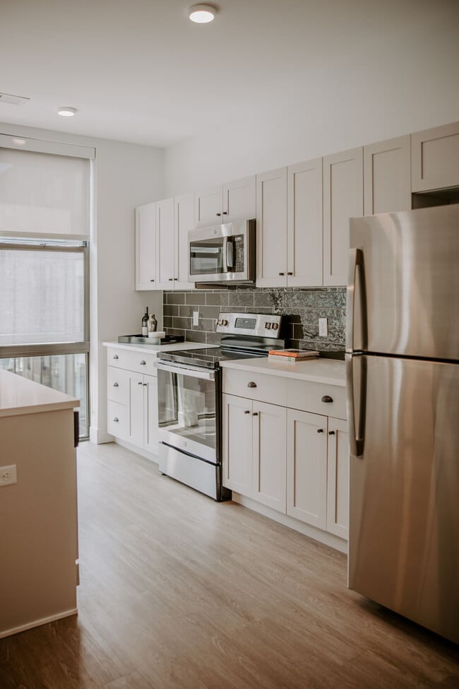 Photo - Industry Columbus Apartments