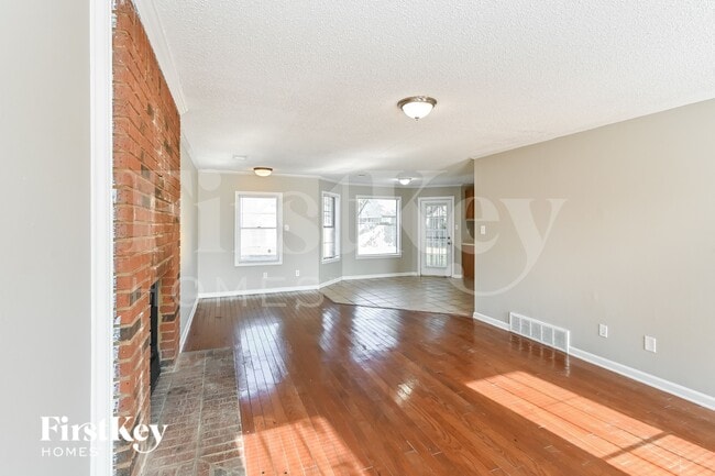 Photo - 4845 Blue Wing St