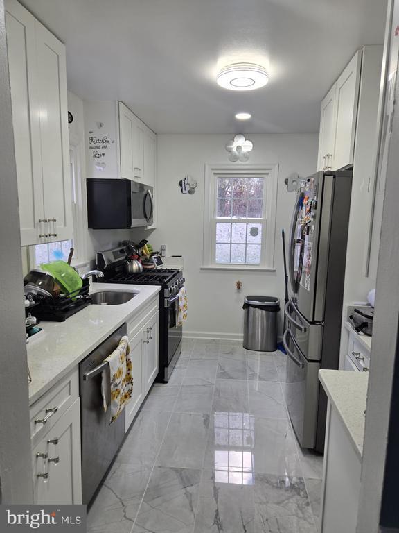 Photo - 9323 Alcona St