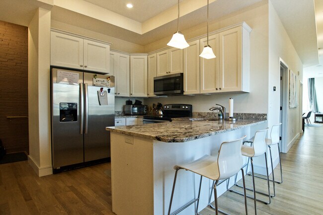 Photo - 24 Buswell St Apartments Unit 9