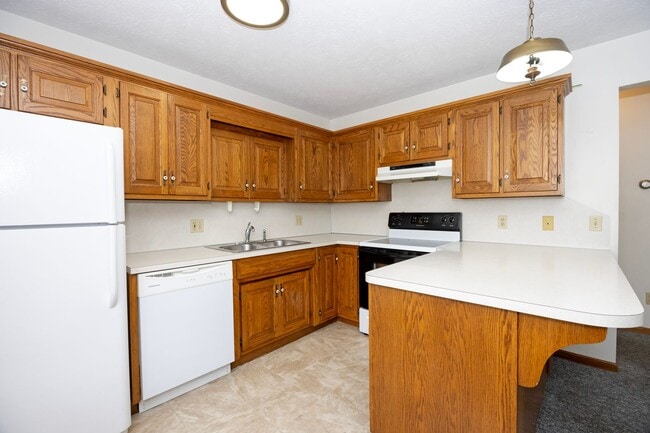 Photo - 127 E Adams St