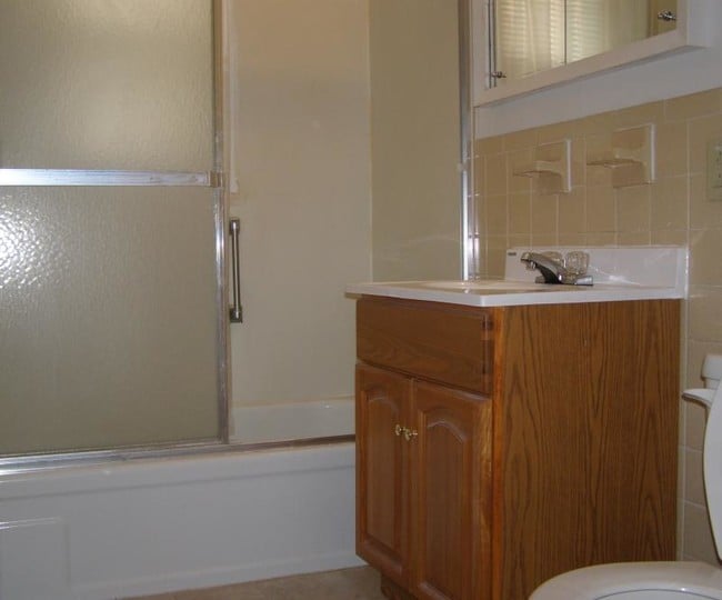 Building Photo - 5 Highview Dr Rental