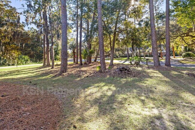 Photo - 286 Cushing Dr