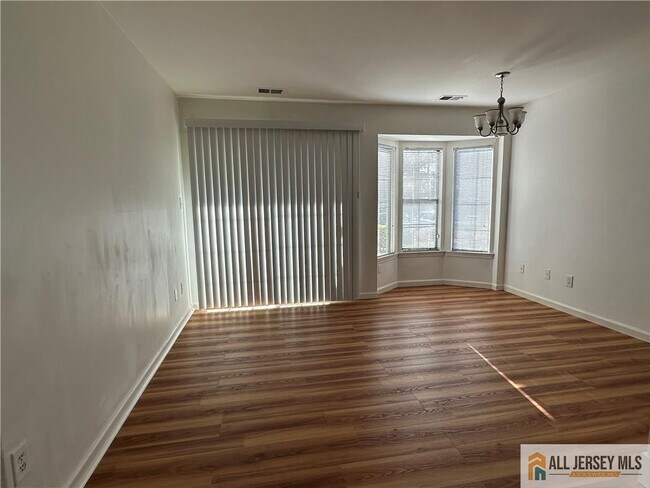 46 Lear Ct