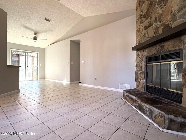 Photo - 1261 Montecello Dr