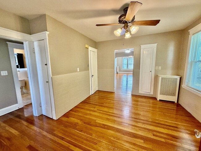 37 Leach St Unit 2