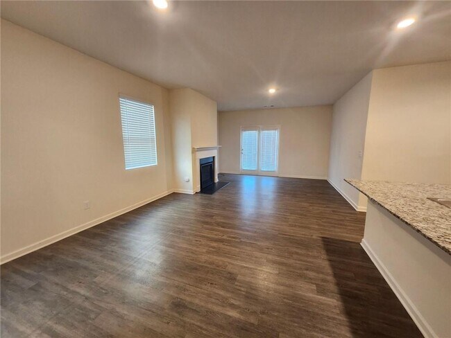 Photo - 5381 Aster Pl