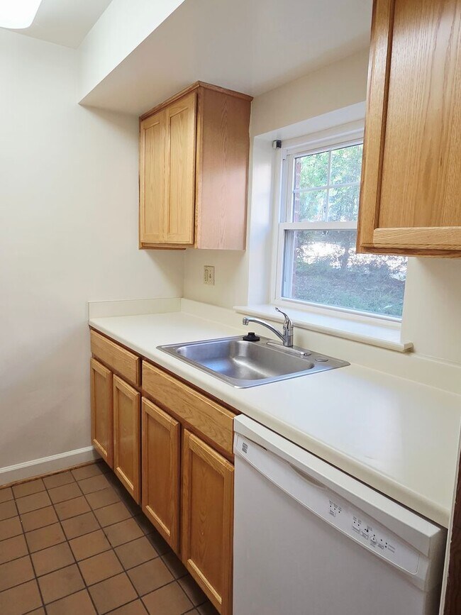 Photo - 1428 Apartments Unit 1