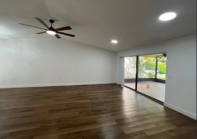 Photo - 4118 Fishermans Landing