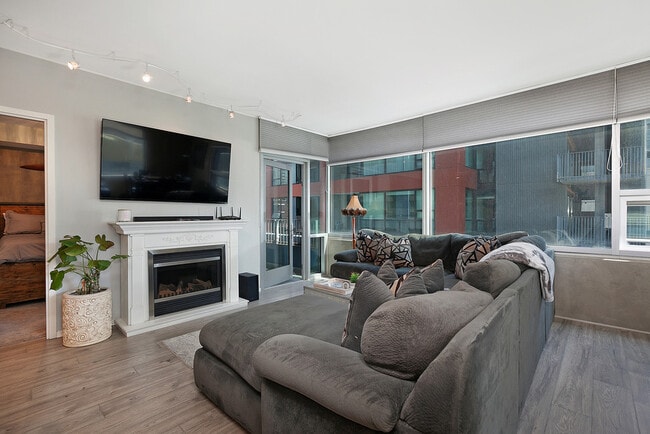 Photo - 321 Tenth Ave Unidad 607