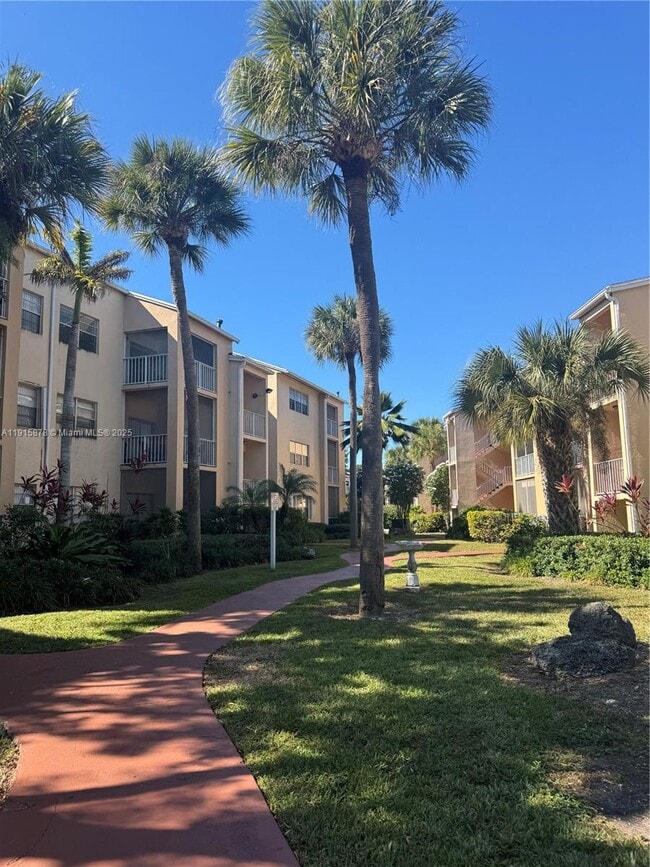 Photo - 15330 SW 106th Terrace Unit 917