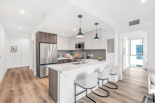 Empire at Larchmont