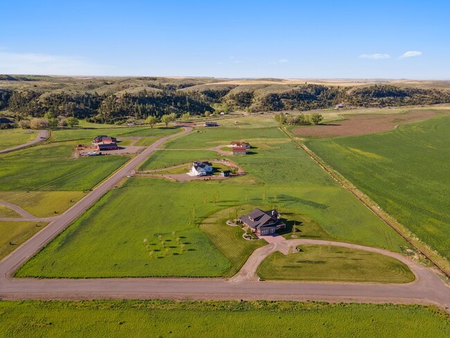 Photo - Stunning luxury rental!