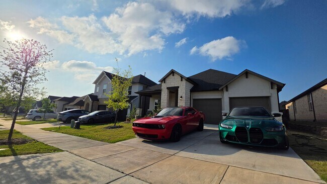Photo - 1513 Larson Ln