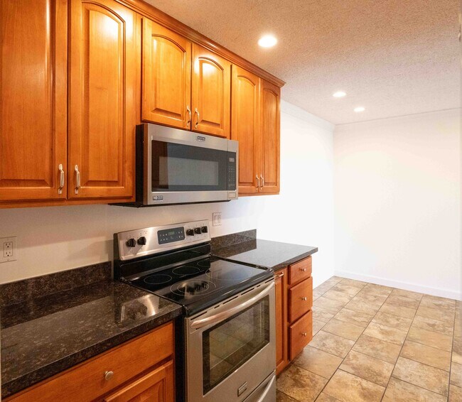 Photo - 3845 Harrison St Unit 106