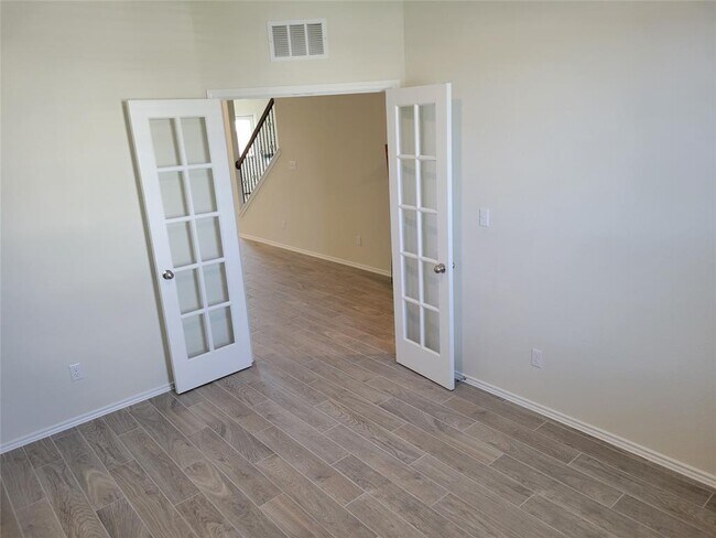Photo - 2104 Cliffbrake Wy House