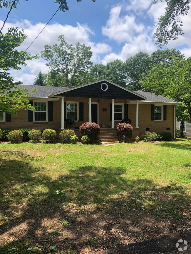 Building Photo - Greenville, 4BD/1.5BA, 1700 +/-SF Rental