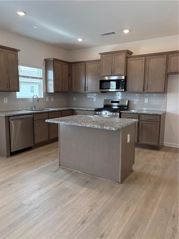 Photo - 329 Bloomfield Cir