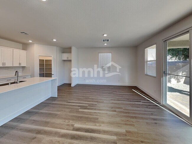 Photo - 5860 Fly Fisher St