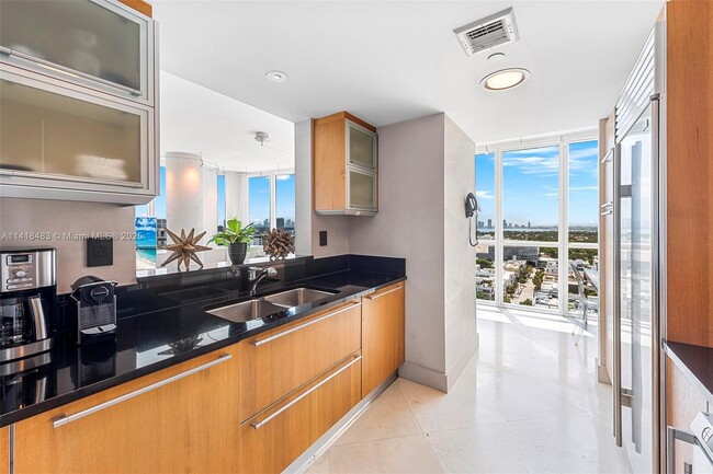 Photo - 101 20th St Unidad 2102