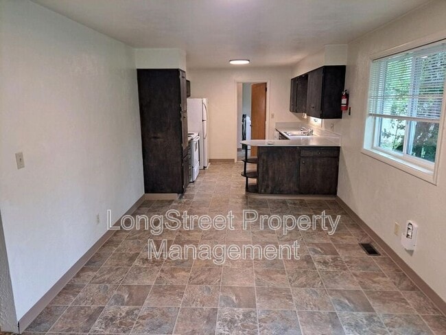 Photo - 1930 NW Kings Blvd