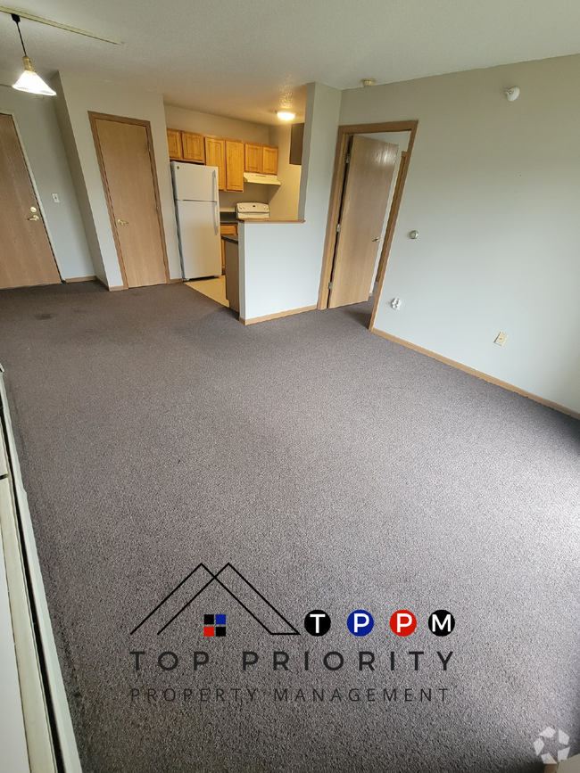 Building Photo - ** MOVE IN SPECIAL **
1 Bedroom | 1 Bathro... Unit 16 Rental