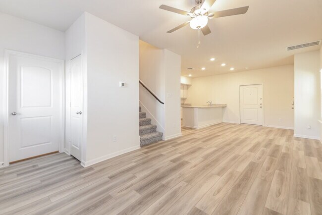 Photo - 226 Marsh Ln