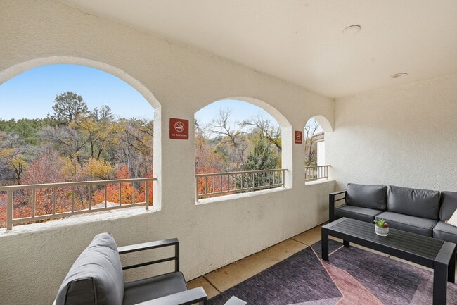 Photo - Granite Creek Apartments