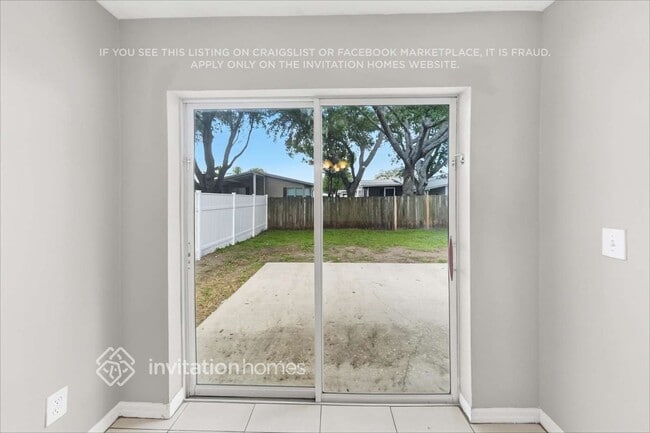 10353 Lakeside Vista Dr