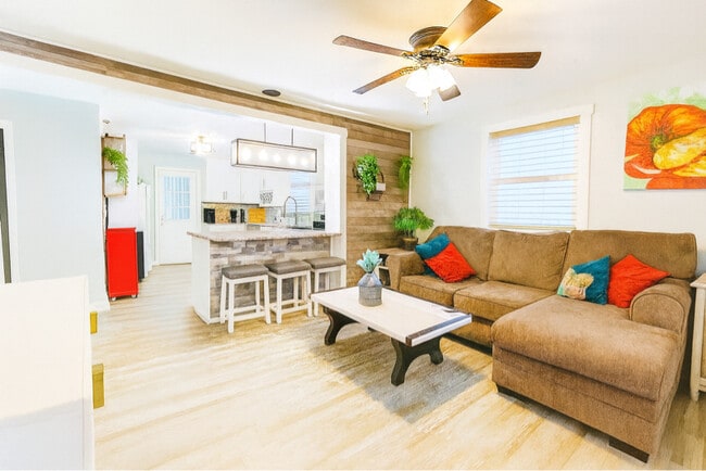 Photo - 103 Bliss Ln