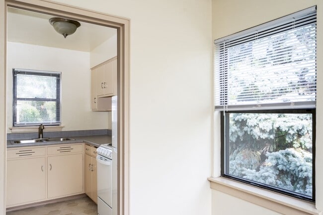 Photo - California Drive