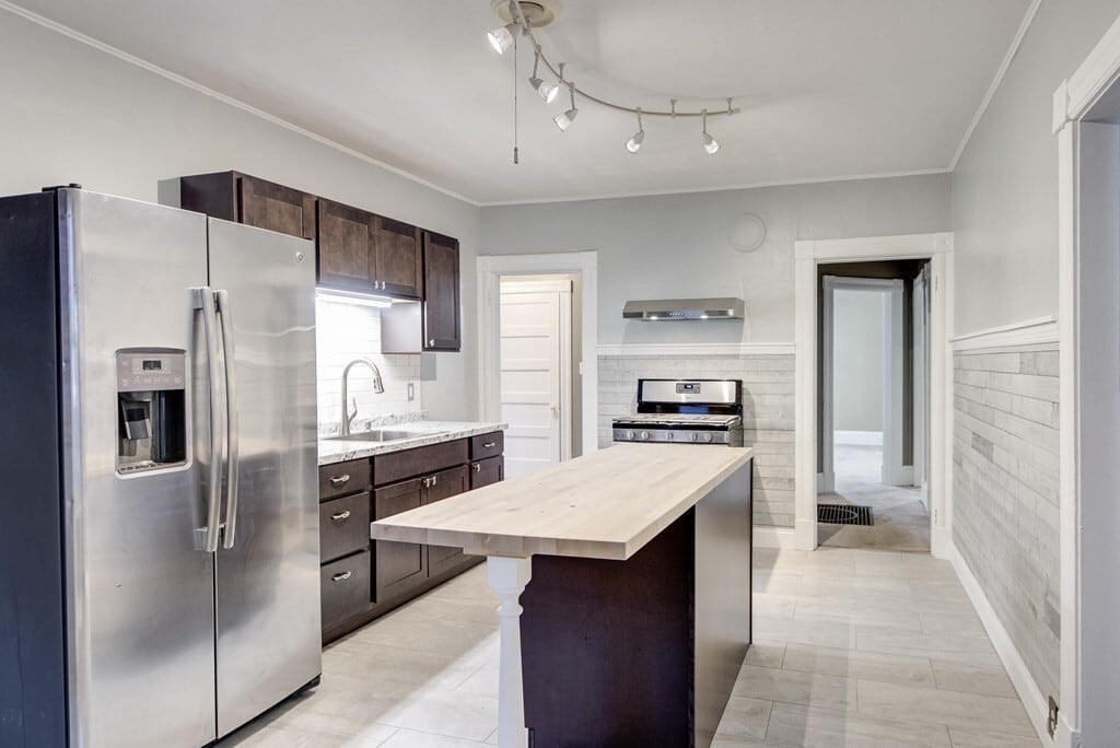 Adams Street - Adams Street Condo Unit 2
