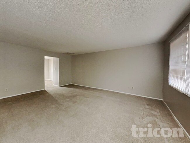 Photo - 13215 N 42nd St