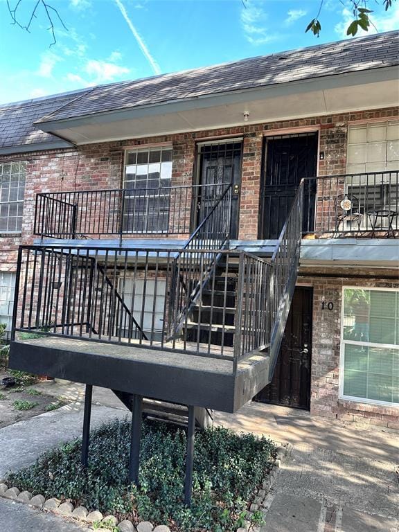 Photo - 201 W Rosamond St Apartment Unit 11