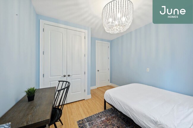 Photo - ROOM ONLY in 2-bed/1.0-bath Home Unidad A