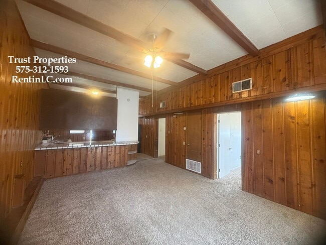 Photo - 920 Texas Dr