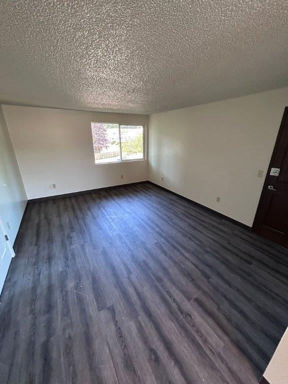 Living Room - 401 Ranch Rd Unit A4