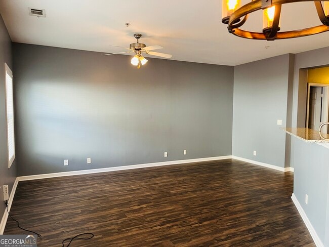 Photo - 144 Granite Way