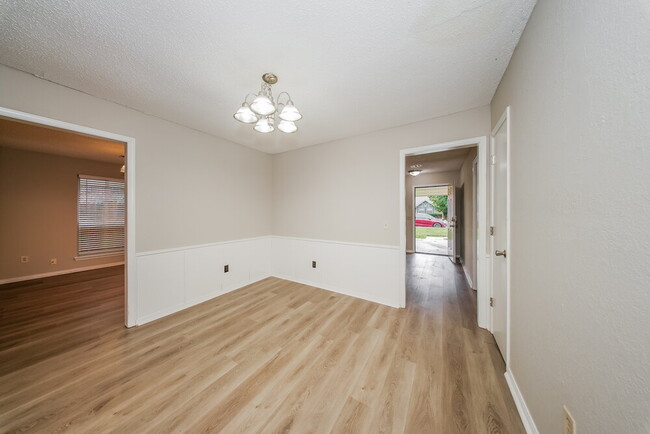 Photo - 11032 N Eagle Ln
