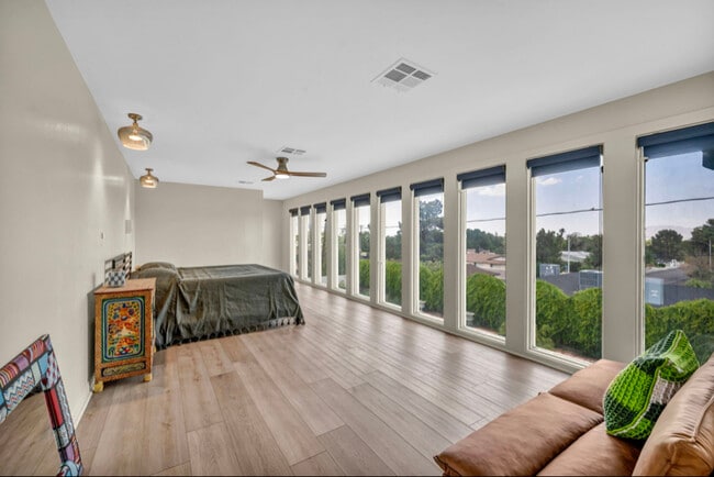 Photo - 1601 Eaton Dr