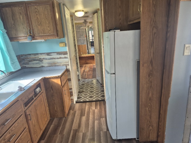 Photo - 111 W Grizdale Dr