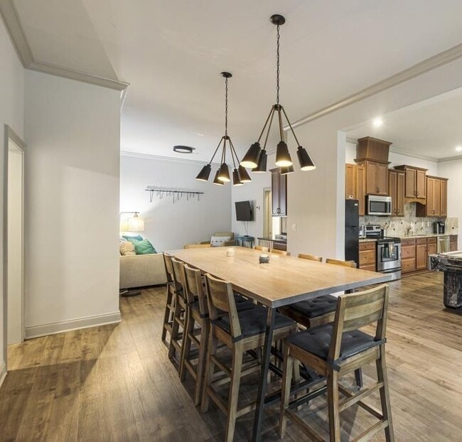 Building Photo - 118 Thrush Dr