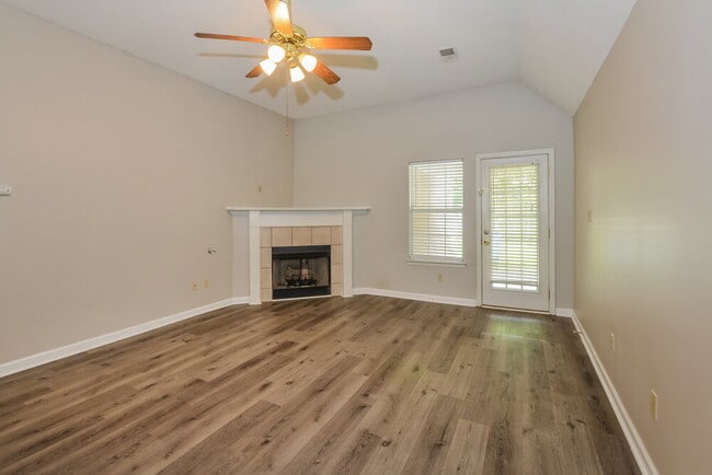 Photo - 8408 Cross Point Dr