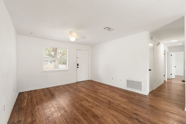 Photo - 1911 SE 14th Ave