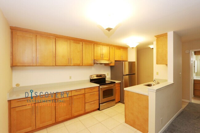 Photo - Pending! Centrally Located Contemporary Condo