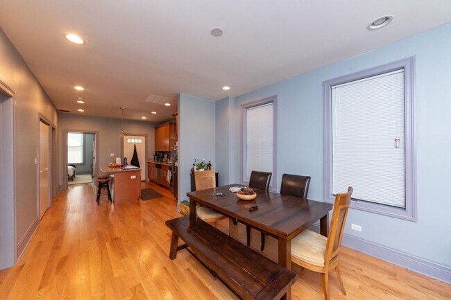Photo - 3 bedroom in Chicago IL 60622 Unit 2