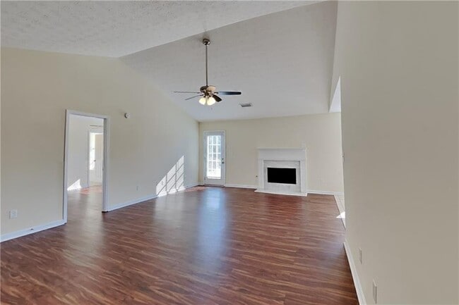 Photo - 208 Shenandoah Ct